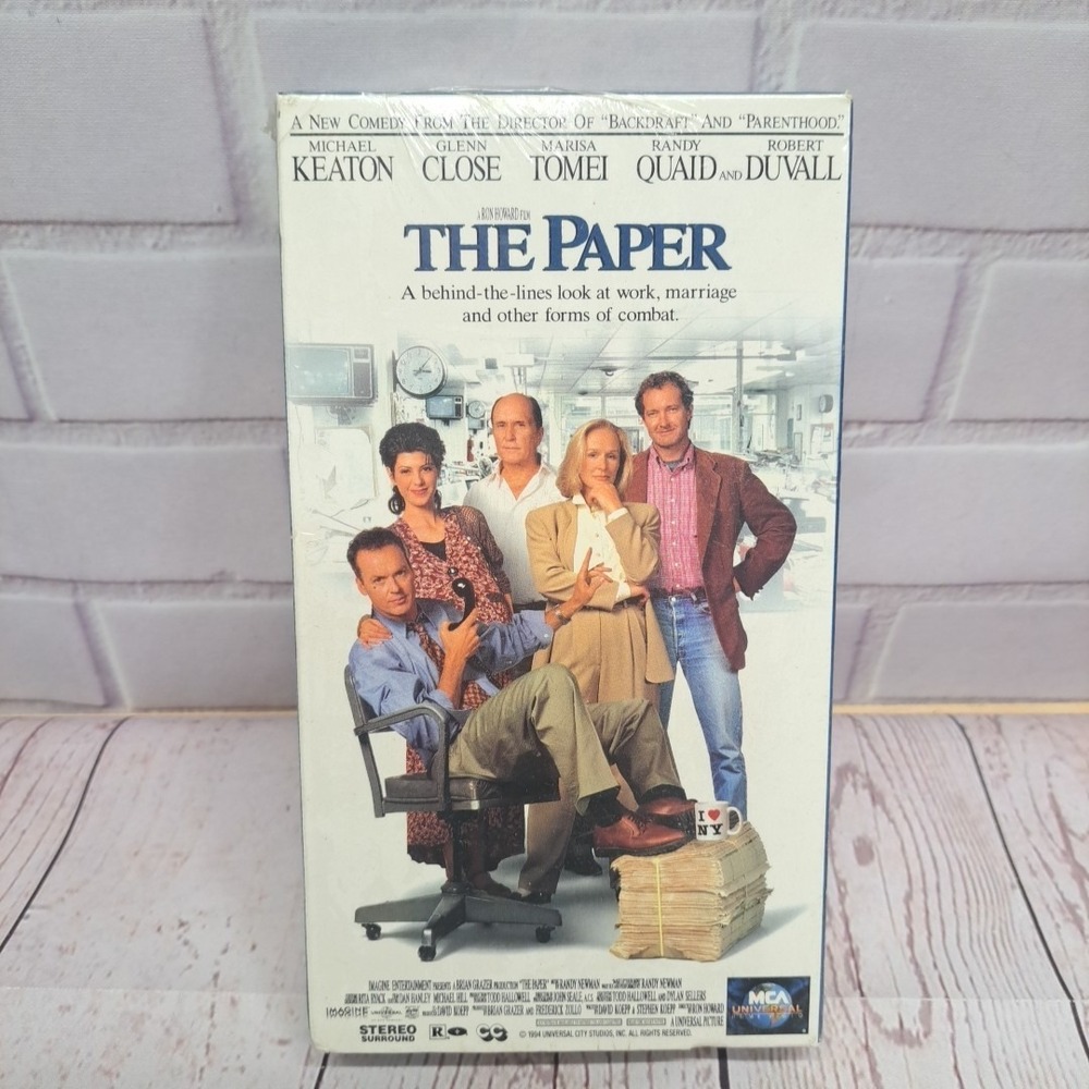 The Paper (VHS, 1994) KEATON, CLOSE, QUAID, TOMEI Sealed Canadian Home Video Ver